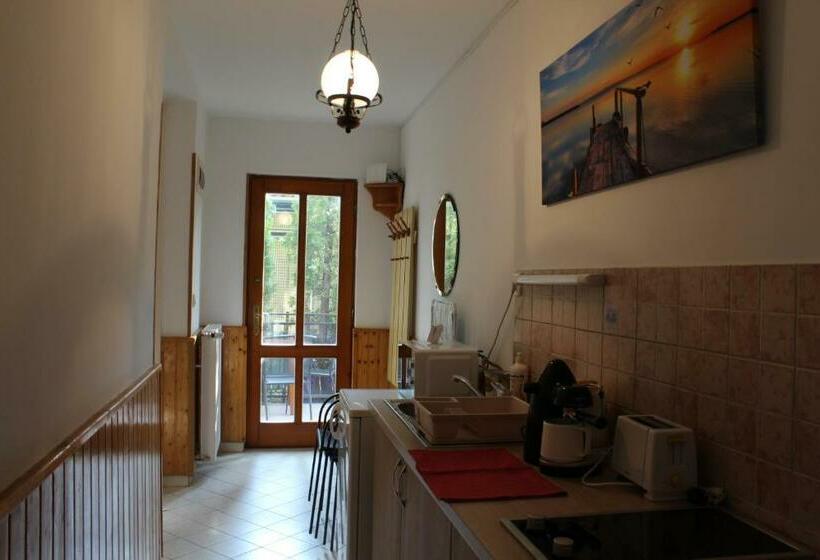 1베드룸 아파트 1층, Vicze Apartmanház