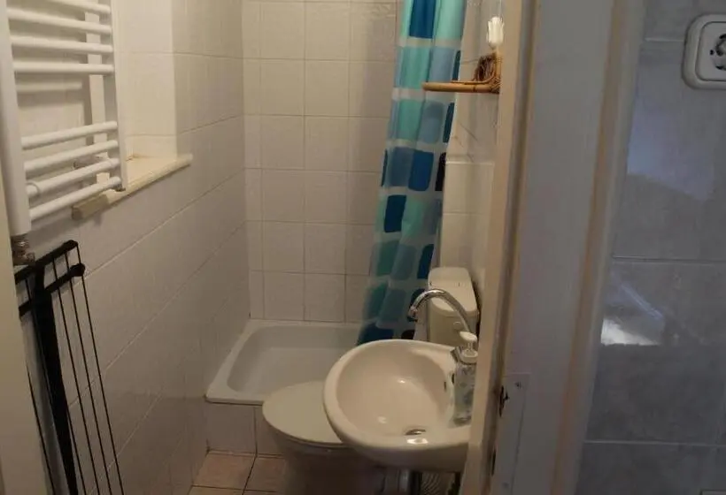 テラス付きスタンダードルーム, Vicze Apartmanház