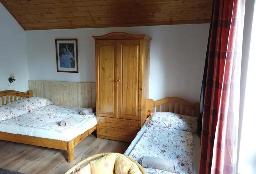 バルコニー付き１ベッドルームアパートメント, Vicze Apartmanház