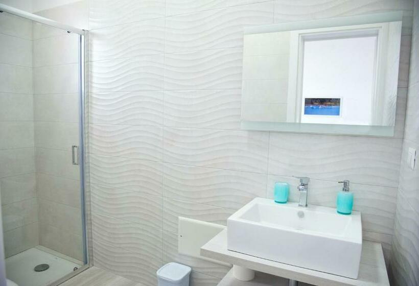 Deluxe Rum, B&b Suddenna