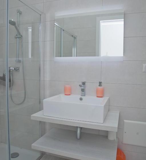 Deluxe Rum, B&b Suddenna