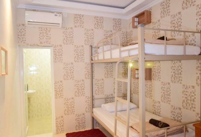 اتاق استاندارد, The Cabin Purwokinanti