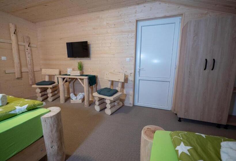 标准间, șura Lu  Pătru