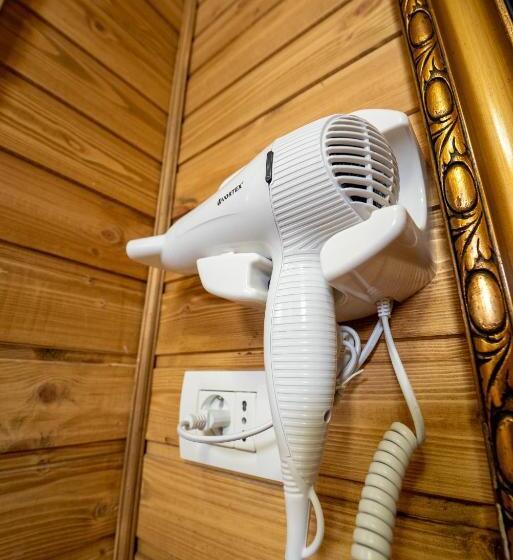 标准间, șura Lu  Pătru