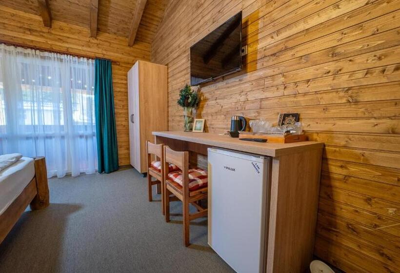 标准间, șura Lu  Pătru