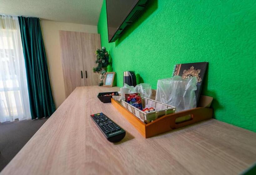 标准间, șura Lu  Pătru