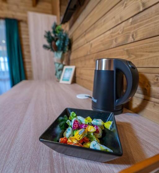 标准间, șura Lu  Pătru