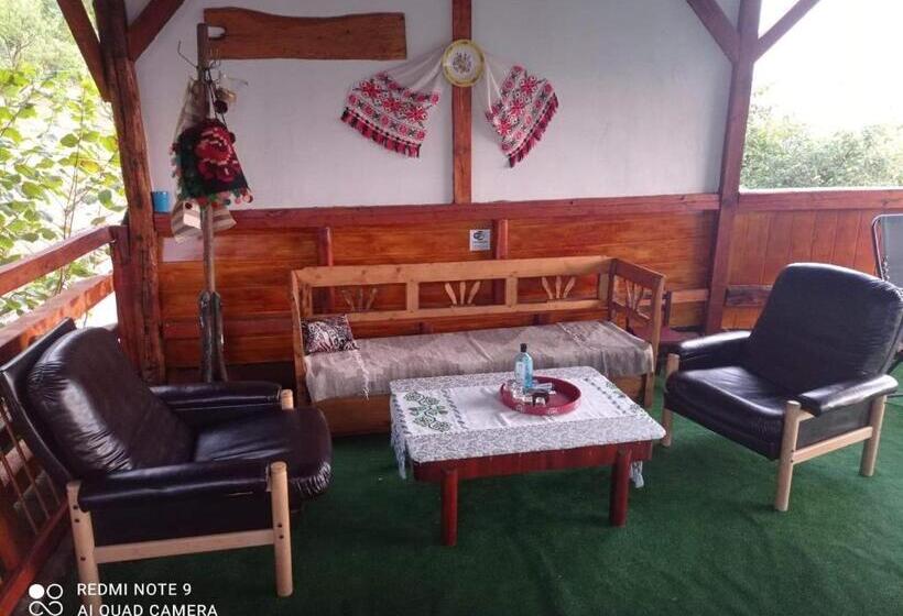 اتاق خانوادگی, Casa Rool