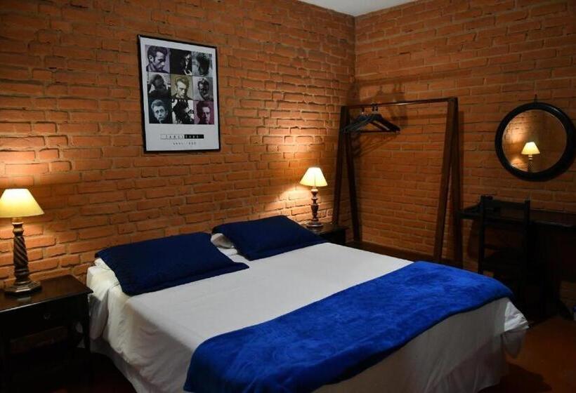 스탠다드 룸, Bougainville