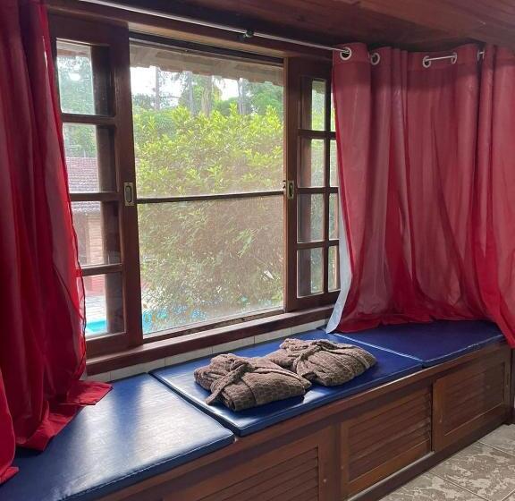 스위트, Bougainville