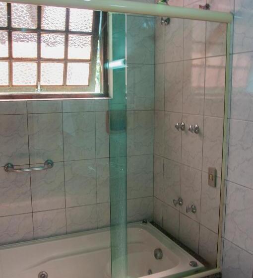 주니어 스위트, Bougainville