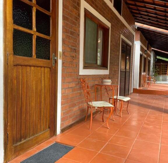 4인용 수피리어 룸, Bougainville