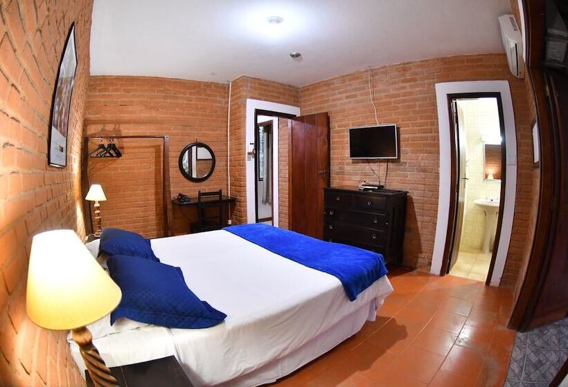 스탠다드 룸, Bougainville