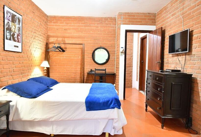 스탠다드 룸, Bougainville