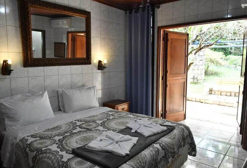 주니어 스위트, Bougainville