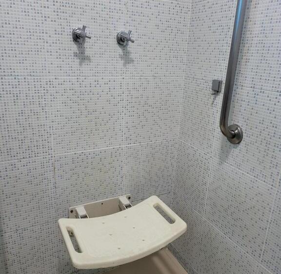 غرفة قياسية ثلاثية, Encontro Do Sol