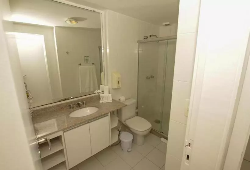 اتاق کلاس بیزنس, Mandai Apart