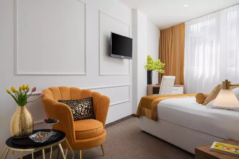 スタンダードルーム, Hampton Inn & Suites By Hilton Regina East Gate