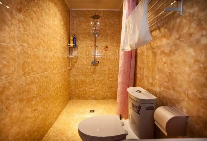 デラックストリプルルーム, Pingyao Ji Family Courtyard Inn