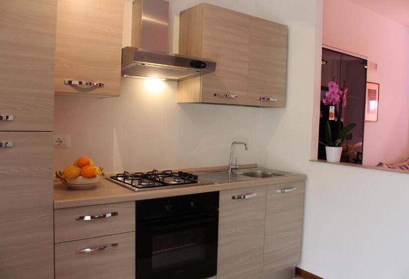 דירת שני חדרים, Tramonti Green