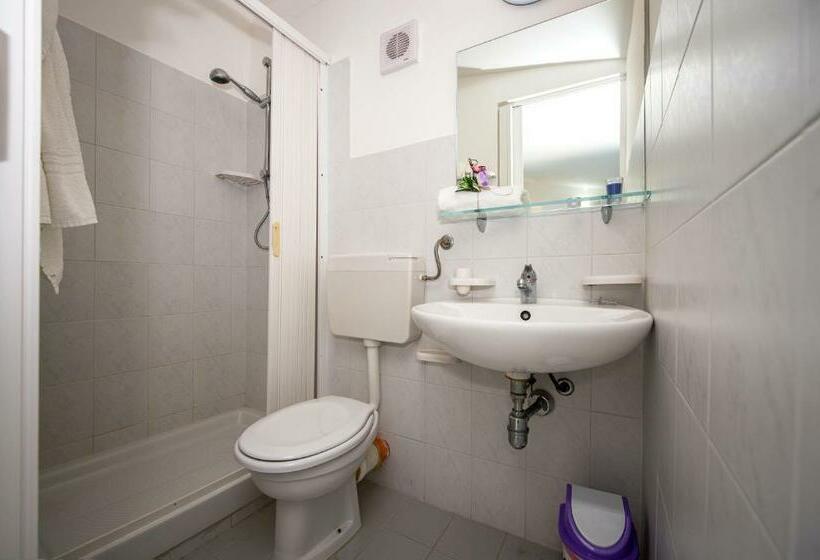 Номер Стандарт, Casa Contrada Molinello