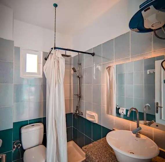 اتاق سه نفره دلوکس با چشمانداز دریا, Bamboo House Hotel Dahab