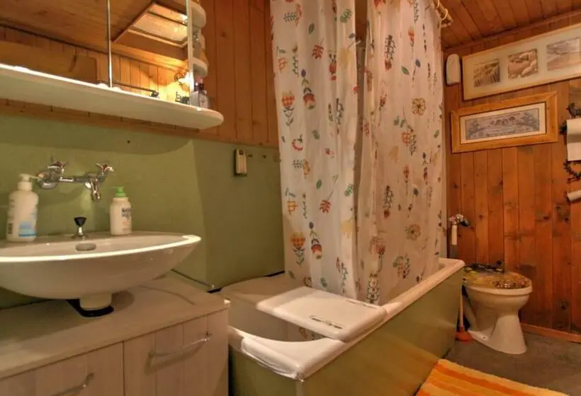 ファミリールーム, B&b La Pivoine