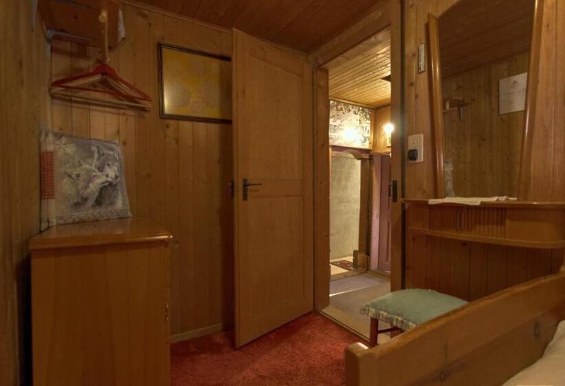 اتاق استاندارد یک نفره, B&b La Pivoine
