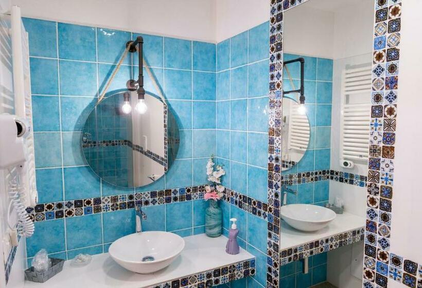 اتاق استاندارد, Palazzo Nicolaus Del Borgo Antico