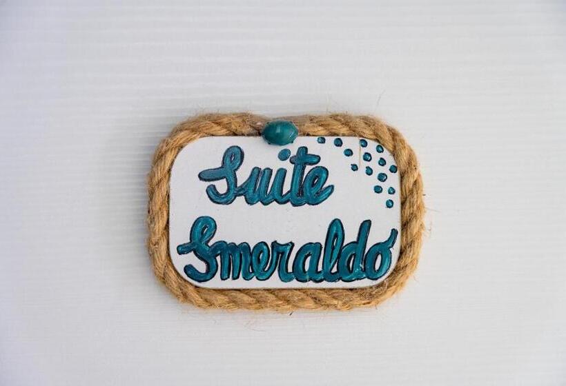 سوئیت با وان آب گرم, Palazzo Nicolaus Del Borgo Antico