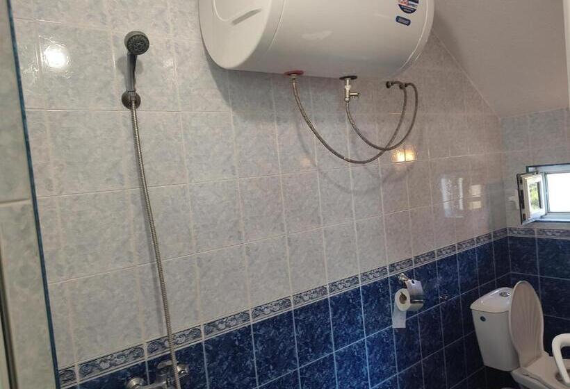 バルコニー付スタンダード４ベッドルーム, хотелски комплекс авалон