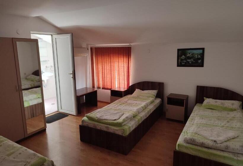 ベーシックトリプルルーム, хотелски комплекс авалон