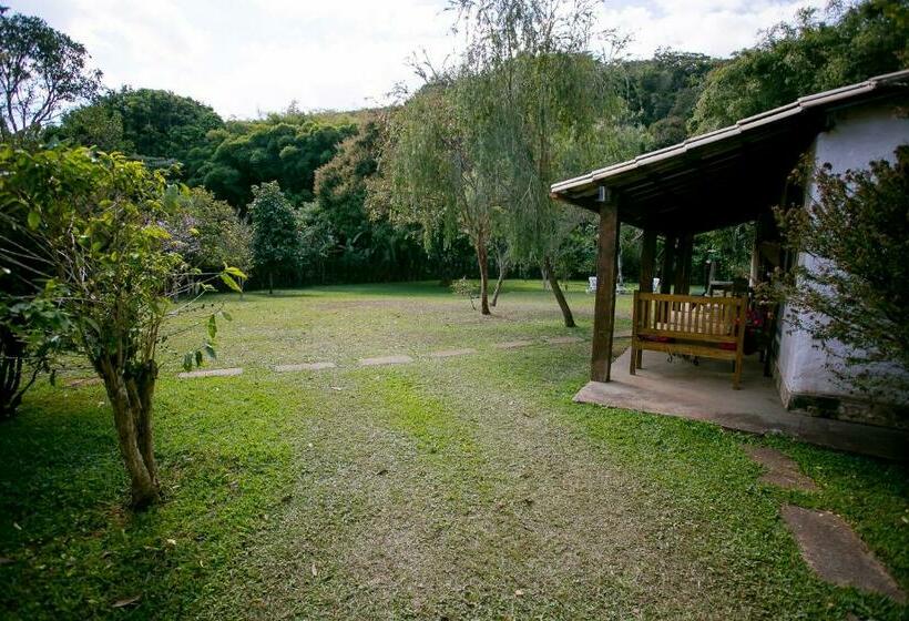 اتاق خانوادگی, Pouso Do Bichinho 1