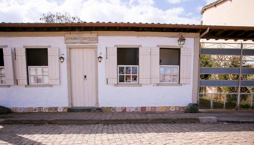 سوییت, Pouso Do Bichinho 1