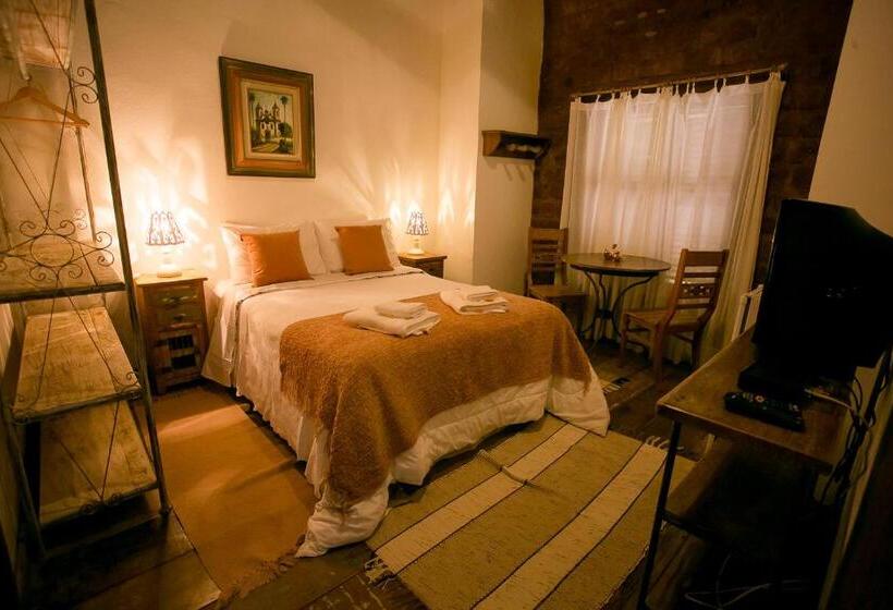 اتاق خانوادگی, Pouso Do Bichinho 1