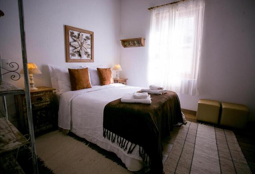 سوییت اجرایی, Pouso Do Bichinho 1