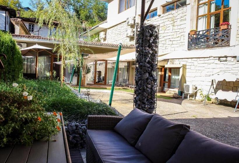 استودیوی سوپریور, R34 Boutique Guest House