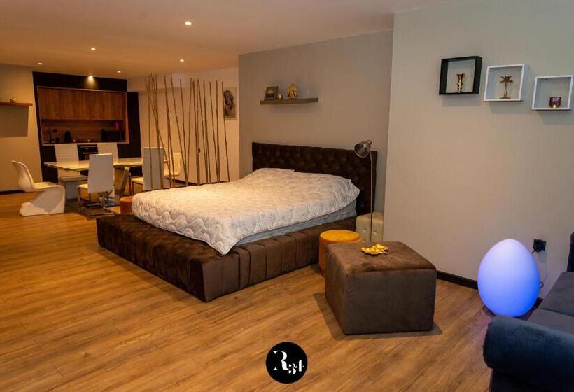 إستوديو سوبيريور, R34 Boutique Guest House