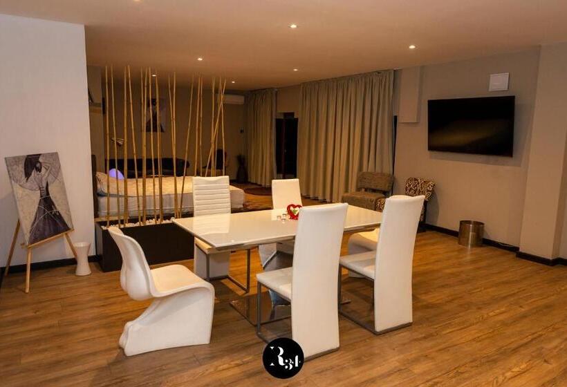 إستوديو سوبيريور, R34 Boutique Guest House