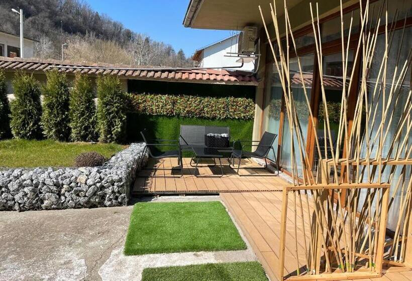 إستوديو سوبيريور, R34 Boutique Guest House