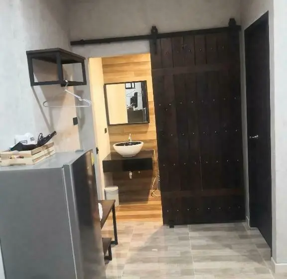 اتاق لوکس با تخت بزرگ, Bearry Loft