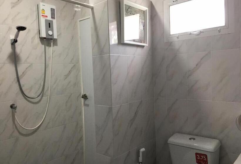 غرفة عائلية, Banya Bnb ที่พักบ้านย่าบีแอนด์บี เมืองประจวบฯ