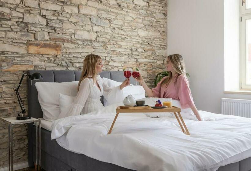 جناح عائلي, Design Pension Twenty 20