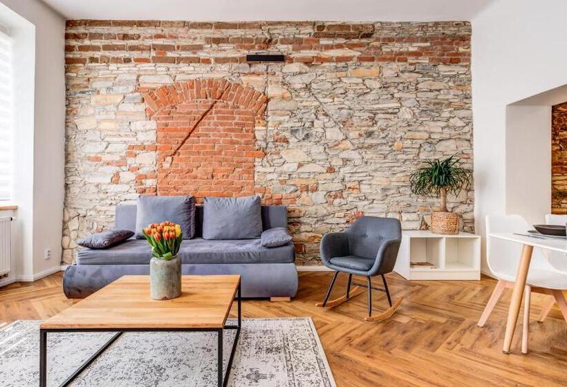 جناح ديلوكس, Design Pension Twenty 20