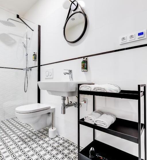 شقة غرفة واحدة, Design Pension Twenty 20