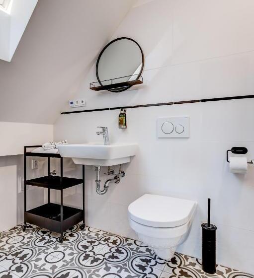 جناح ديلوكس, Design Pension Twenty 20