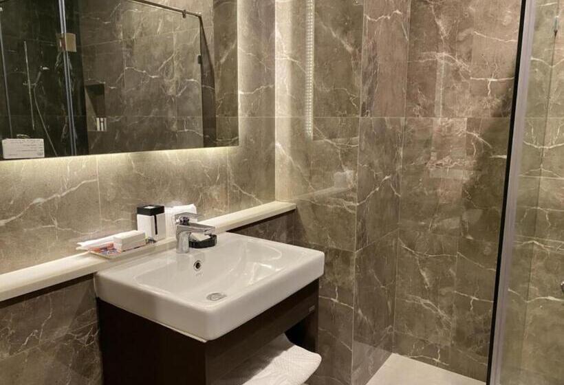 스탠다드 룸 킹사이즈 침대, Ravin Home ราวินโฮม