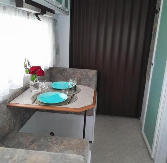 スタンダードルーム, Le Camping Du Capitaine