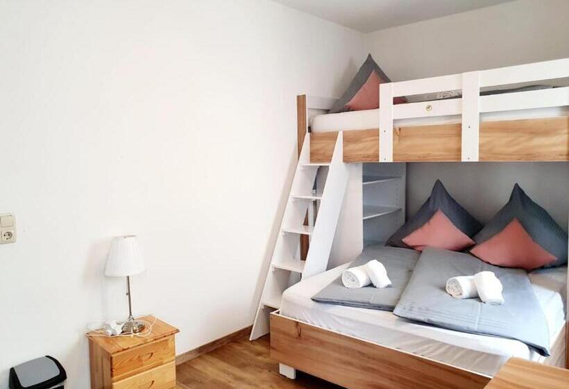 Семейный Номер Совместный Санузел, My Hostel Füssen