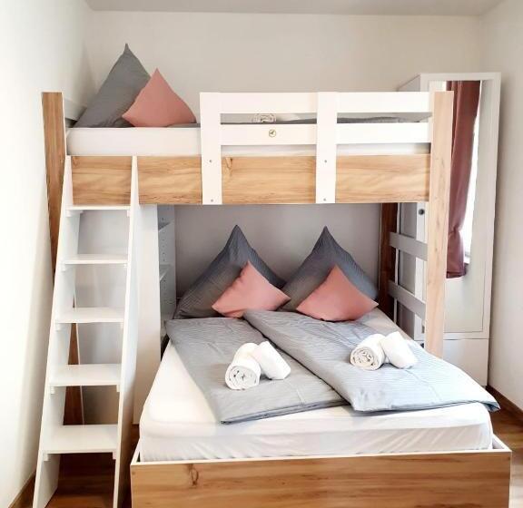 اتاق خانوادگی با سرویس بهداشتی مشترک, My Hostel Füssen